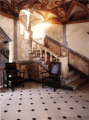 Vestibule et escalier  la loge